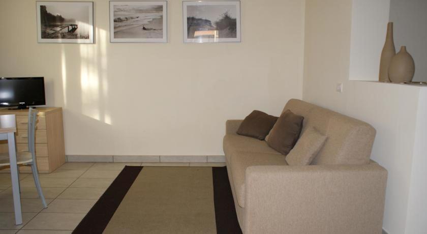 Residence Belmare Римини Экстерьер фото