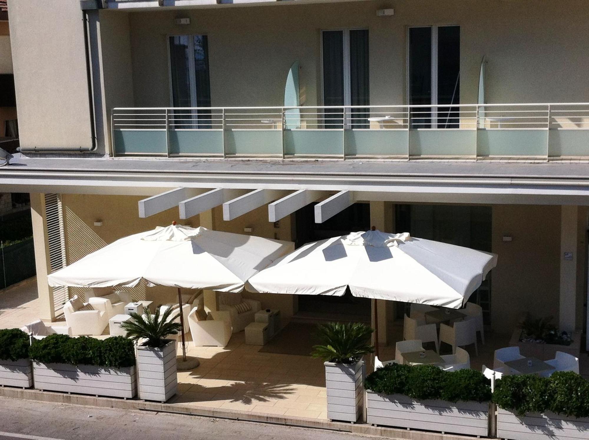 Residence Belmare Римини Экстерьер фото